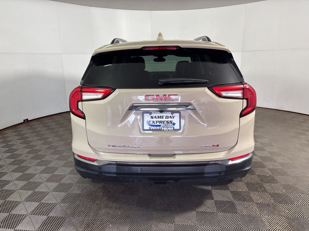 2022 GMC Terrain AT4