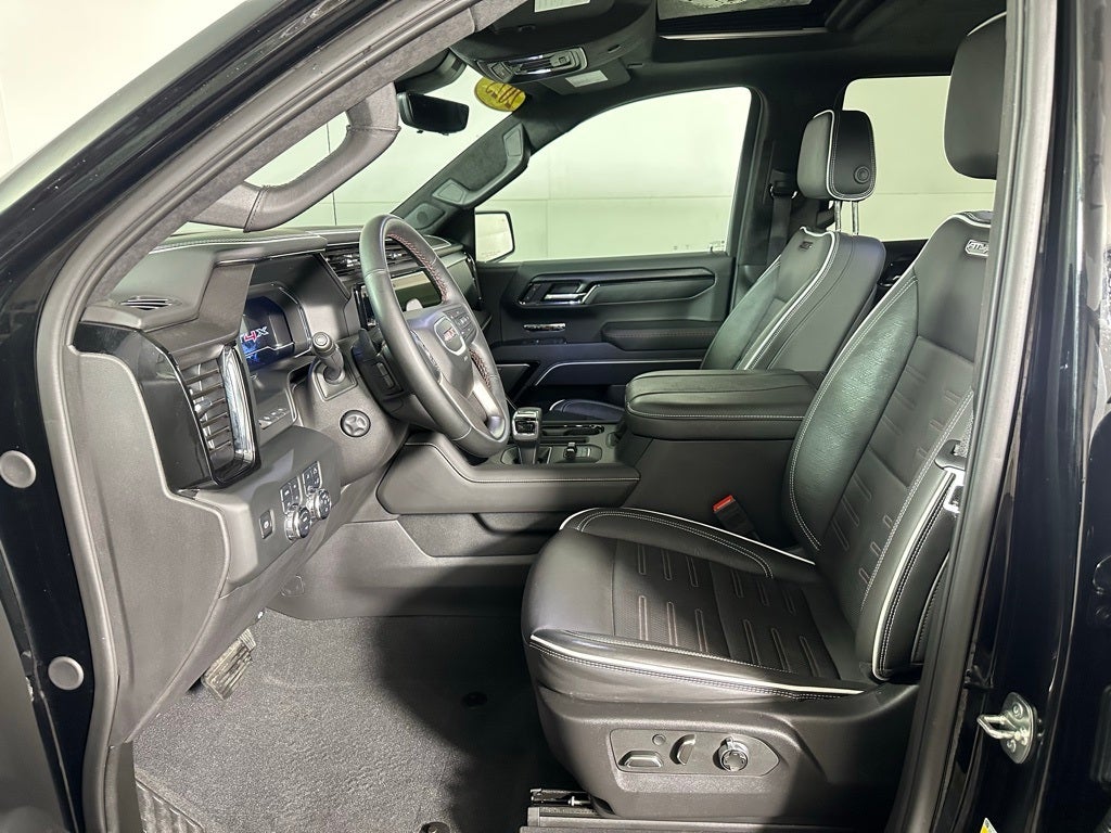 2025 GMC Sierra 1500 AT4X