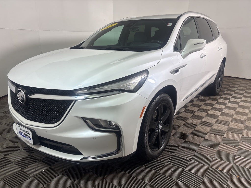 2023 Buick Enclave Essence