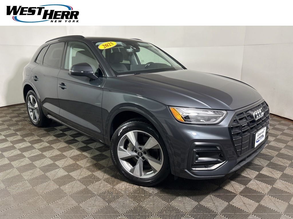 2025 Audi Q5 40 Premium quattro