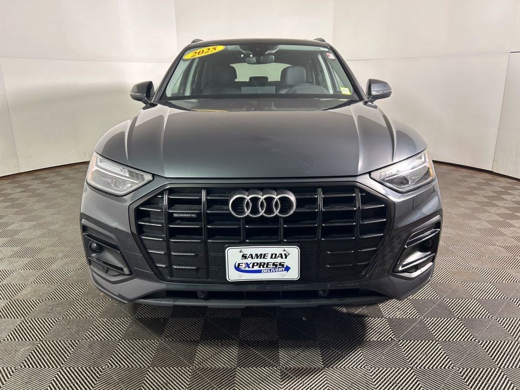 2025 Audi Q5 40 Premium quattro