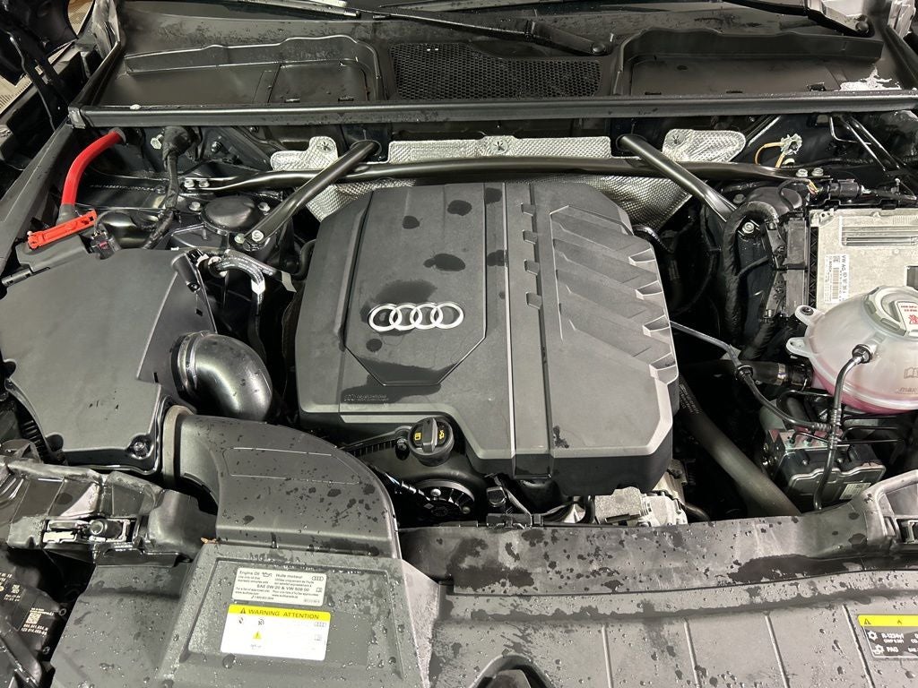 2025 Audi Q5 40 Premium quattro