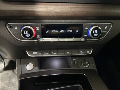 2025 Audi Q5 40 Premium quattro