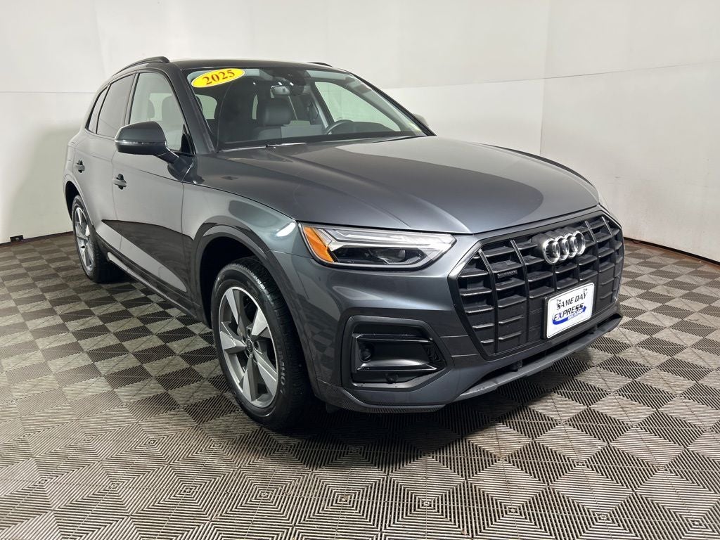 2025 Audi Q5 40 Premium quattro