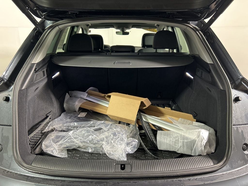 2025 Audi Q5 40 Premium quattro