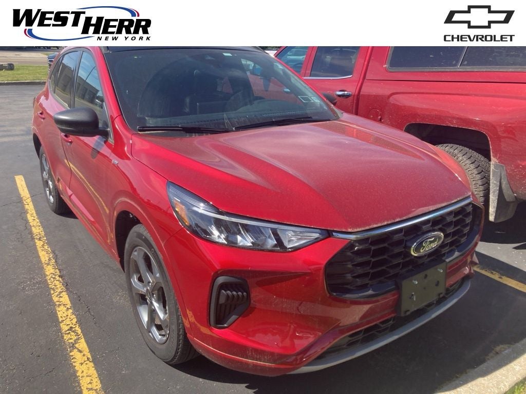 2023 Ford Escape ST-Line AWD's photo