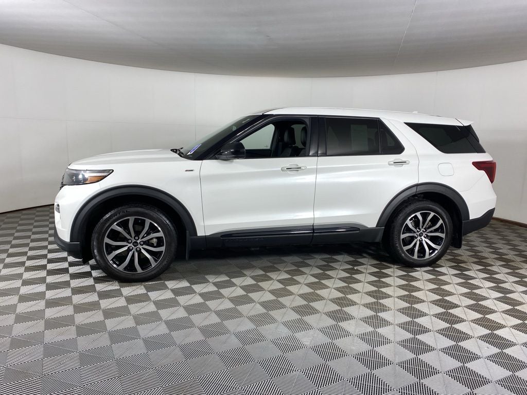 2022 Ford Explorer ST-Line