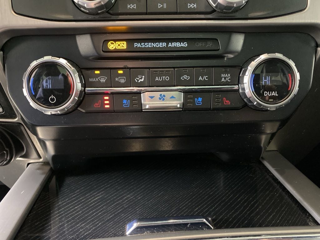 2022 Ford F-350SD Platinum