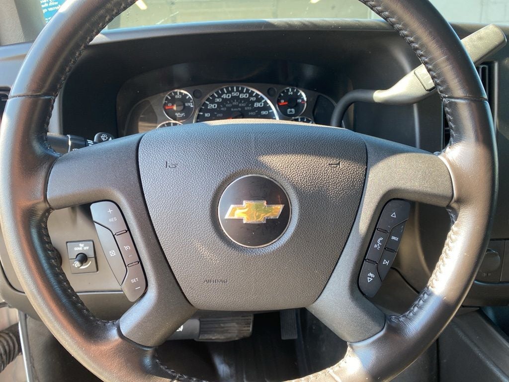 2022 Chevrolet Express 3500 Work Van Cutaway