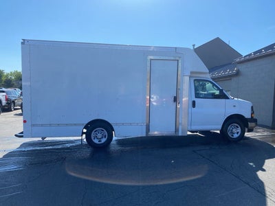 2022 Chevrolet Express 3500 Work Van Cutaway