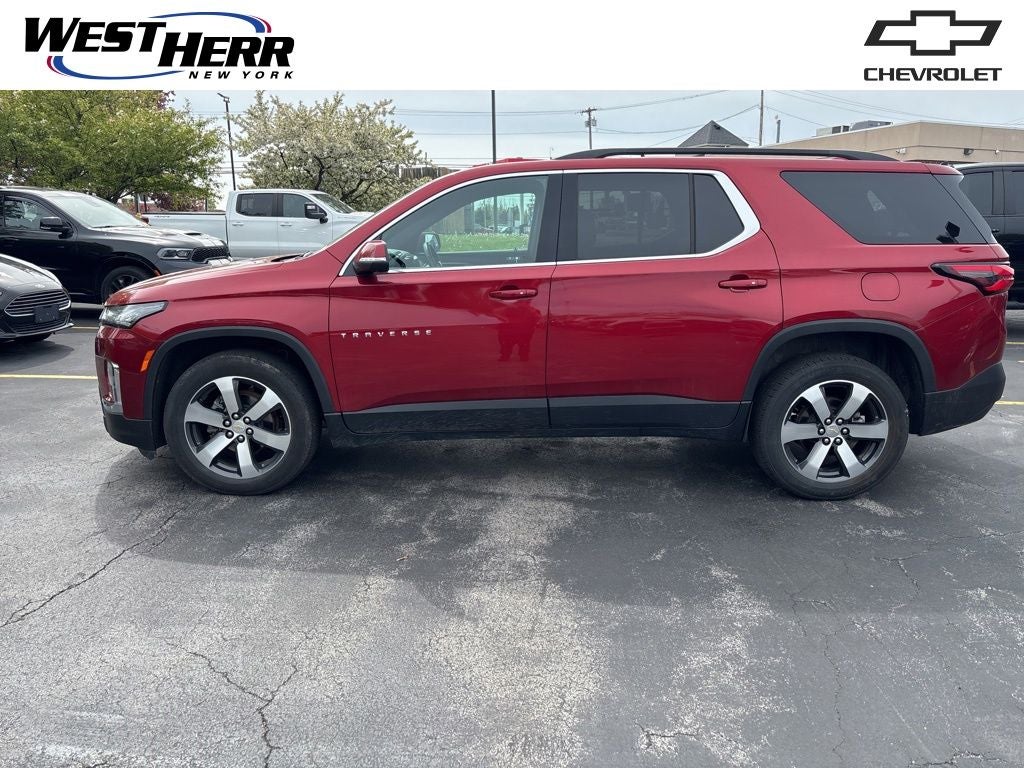 2023 Chevrolet Traverse LT Leather