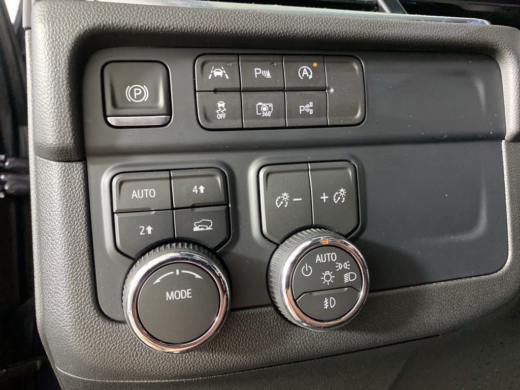2025 Chevrolet Tahoe RST
