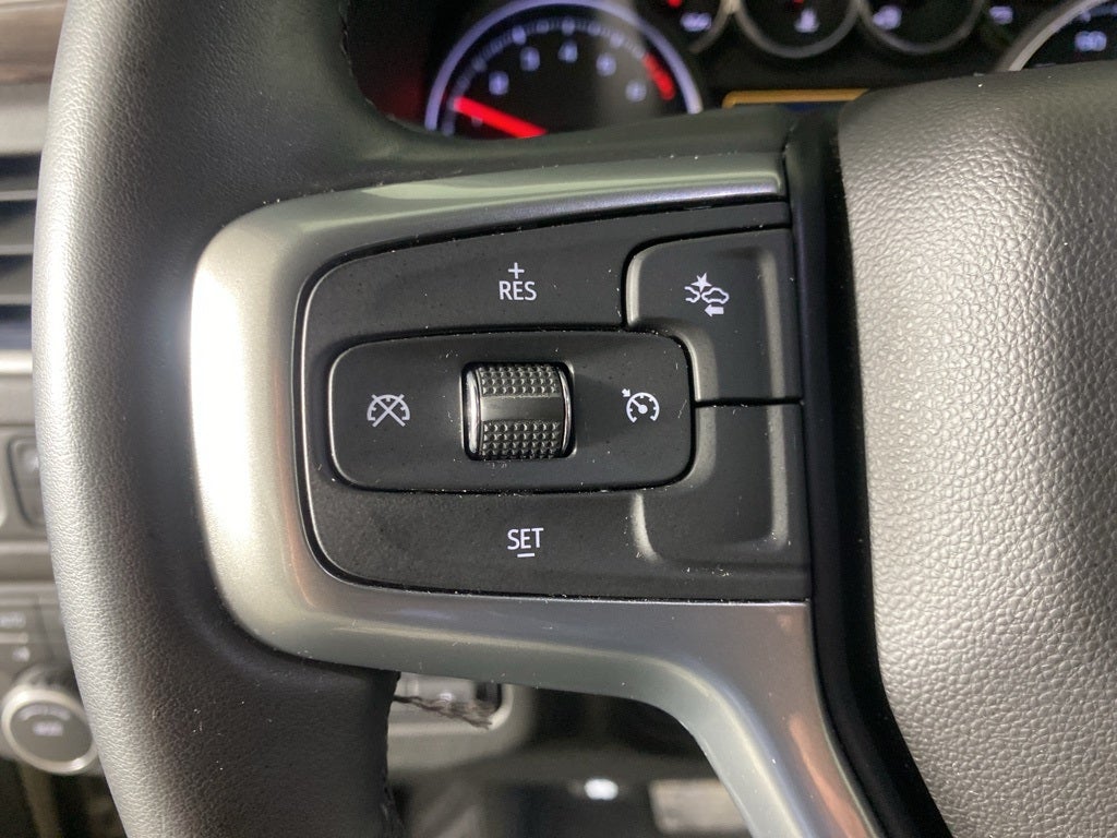 2024 Chevrolet Suburban LS