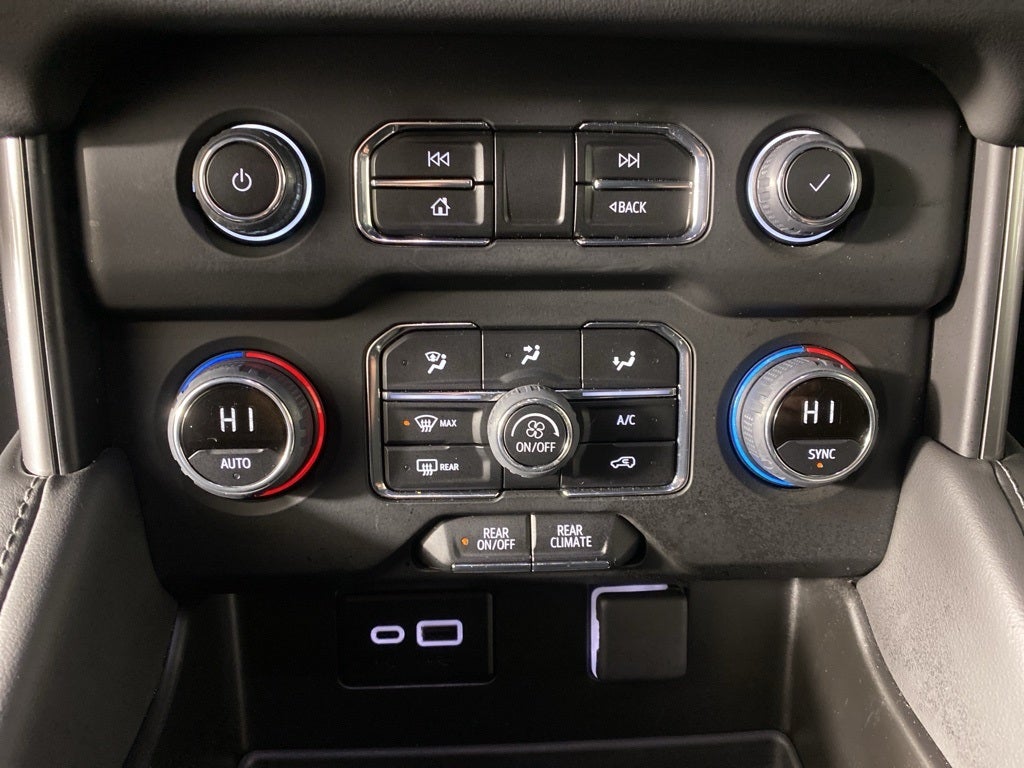 2024 Chevrolet Suburban LS