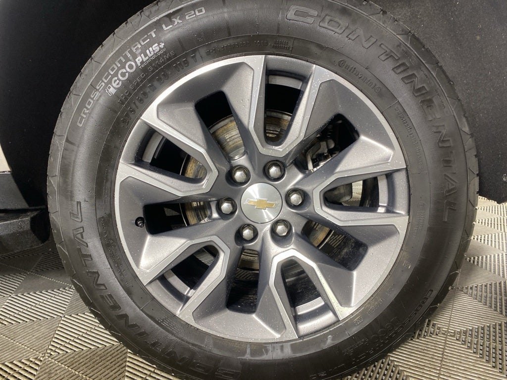 2024 Chevrolet Suburban LS