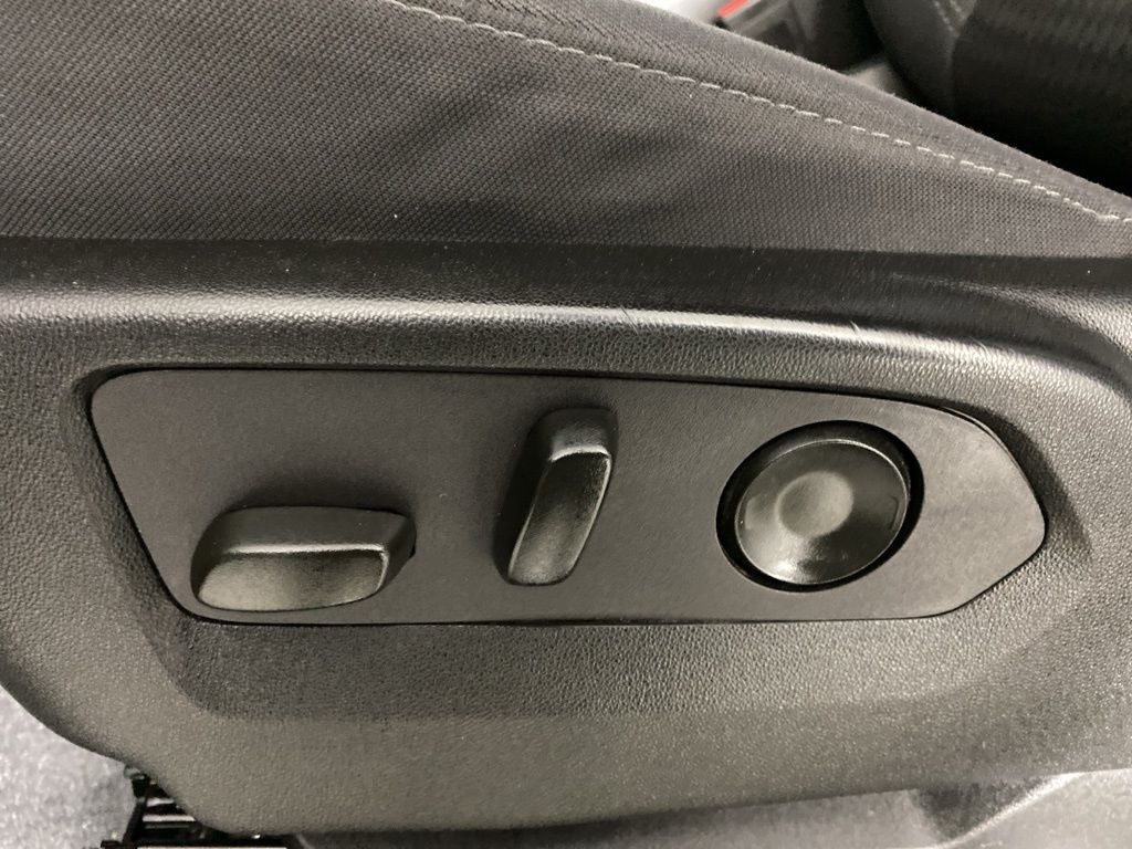 2024 Chevrolet Suburban LS