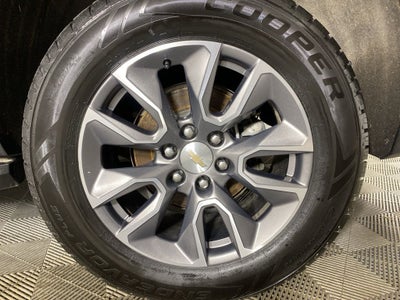 2024 Chevrolet Suburban LS