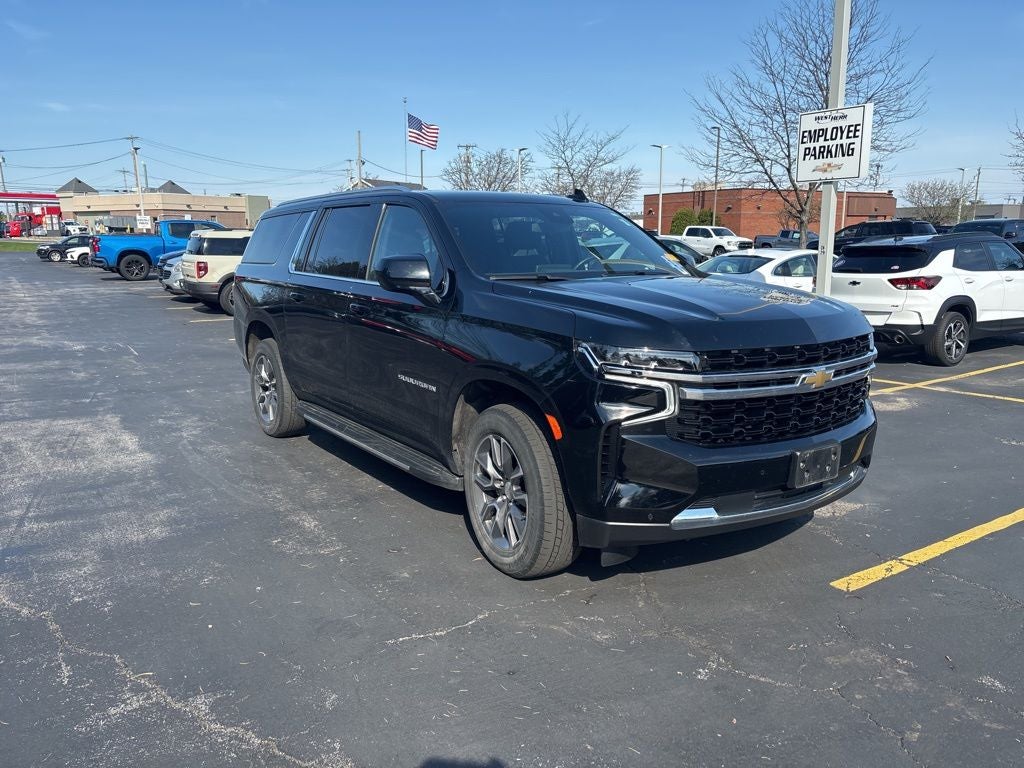2023 Chevrolet Suburban LS