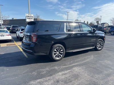 2023 Chevrolet Suburban LS