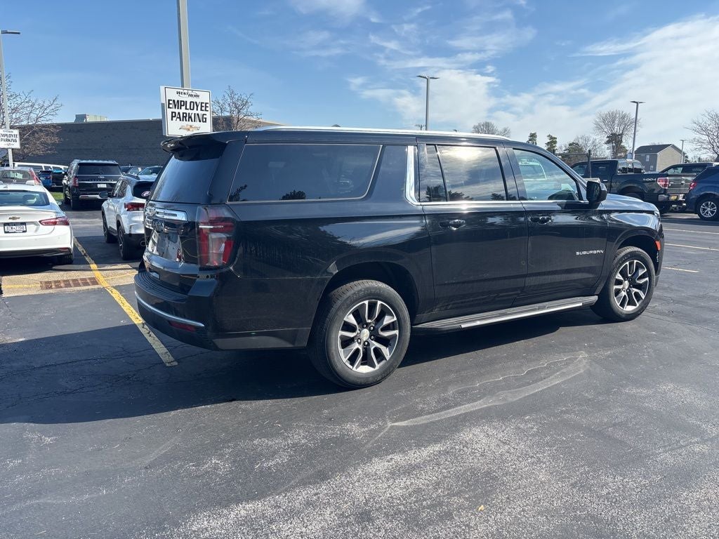 2023 Chevrolet Suburban LS