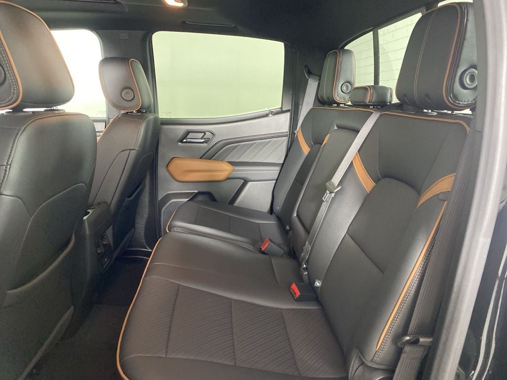 2024 GMC Canyon AT4