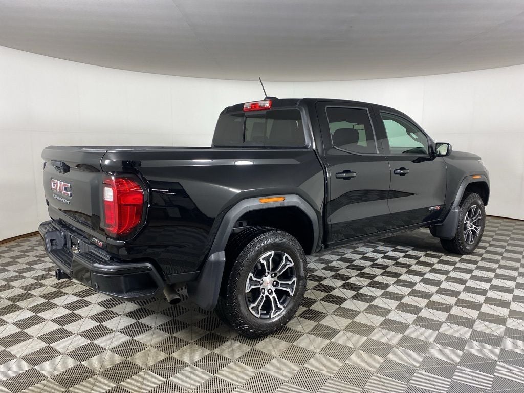 2024 GMC Canyon AT4