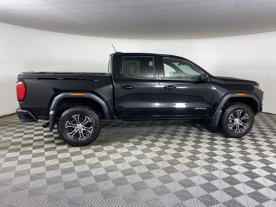 2024 GMC Canyon AT4