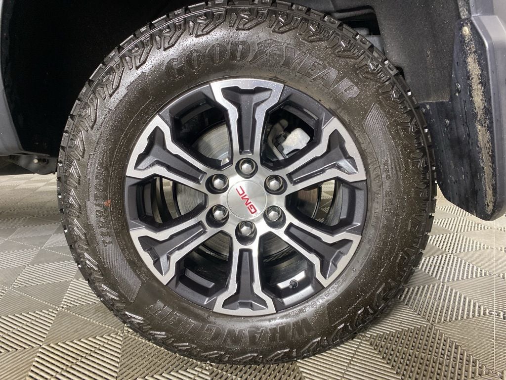 2024 GMC Canyon AT4