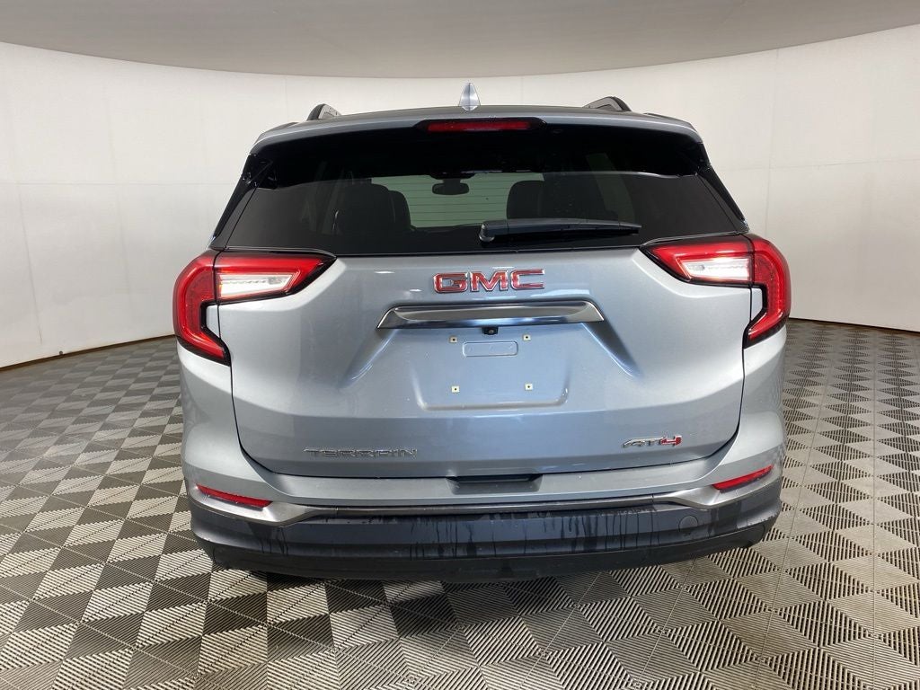2023 GMC Terrain AT4