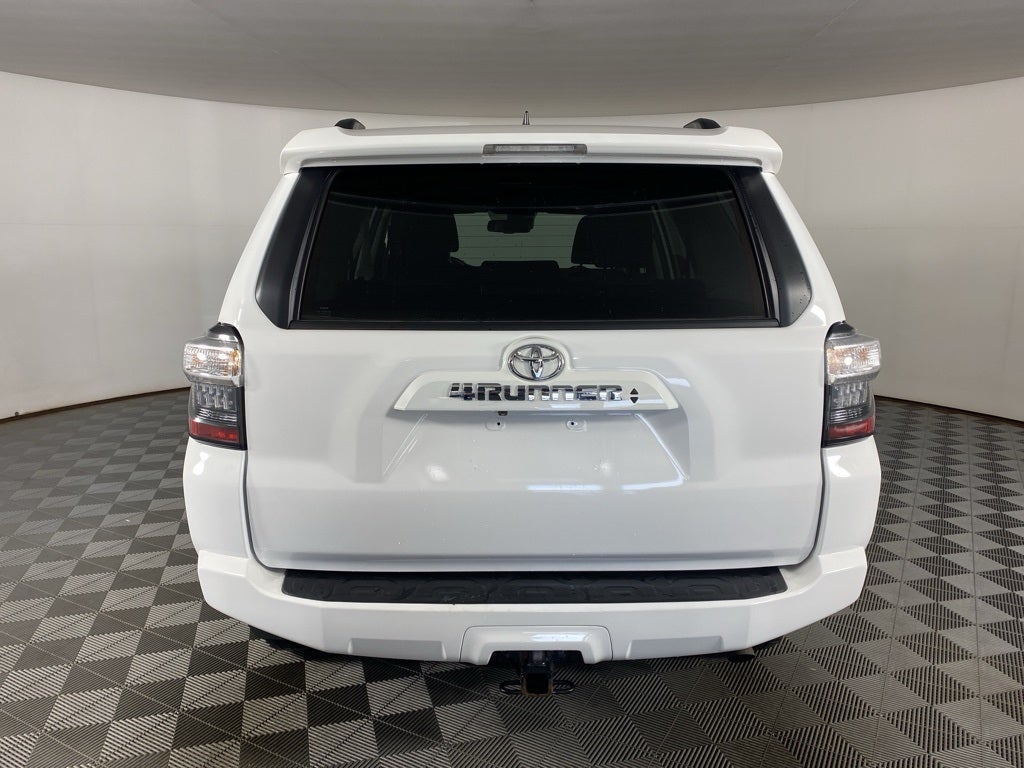 2022 Toyota 4Runner SR5