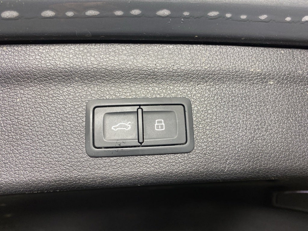 2020 Audi Q3 Premium quattro