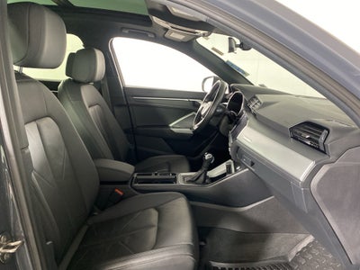 2020 Audi Q3 Premium quattro