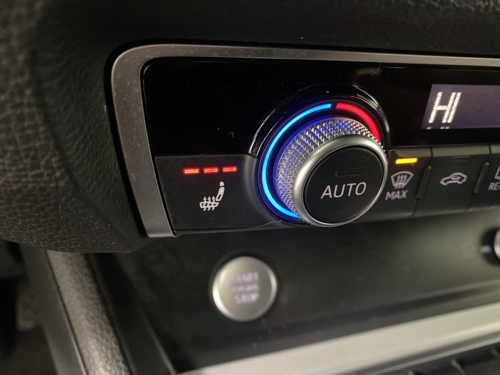 2020 Audi Q3 Premium quattro