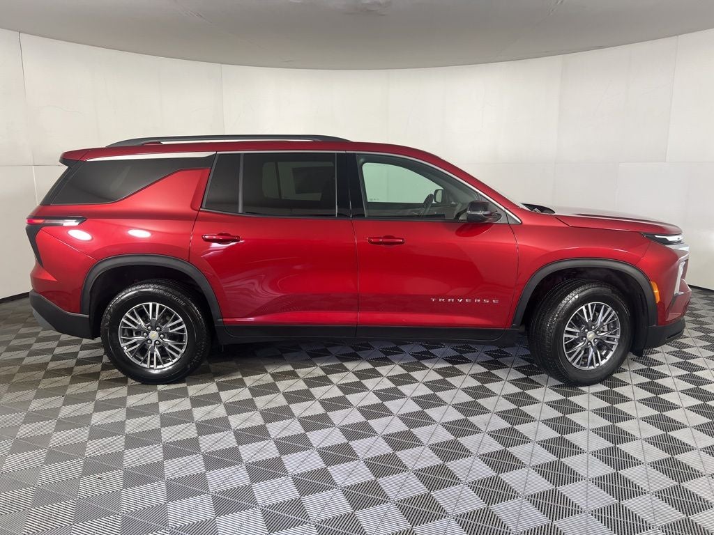 2025 Chevrolet Traverse LT 2LT