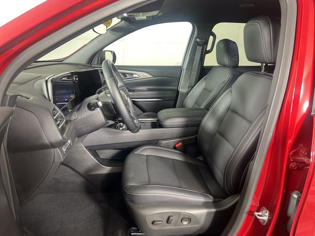 2025 Chevrolet Traverse LT 2LT