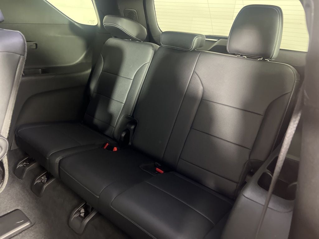2025 Chevrolet Traverse LT 2LT