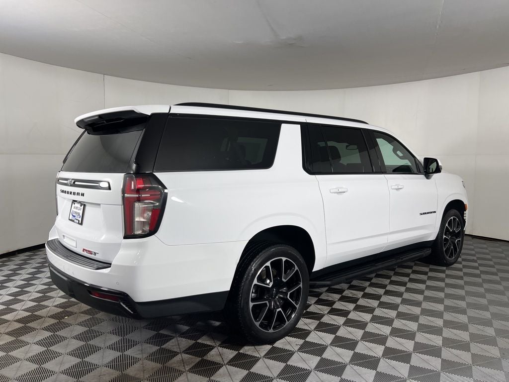 2024 Chevrolet Suburban RST