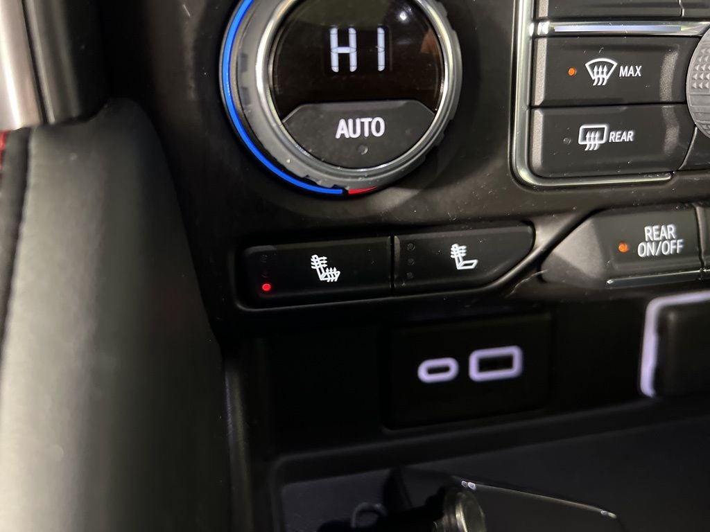 2024 Chevrolet Suburban RST