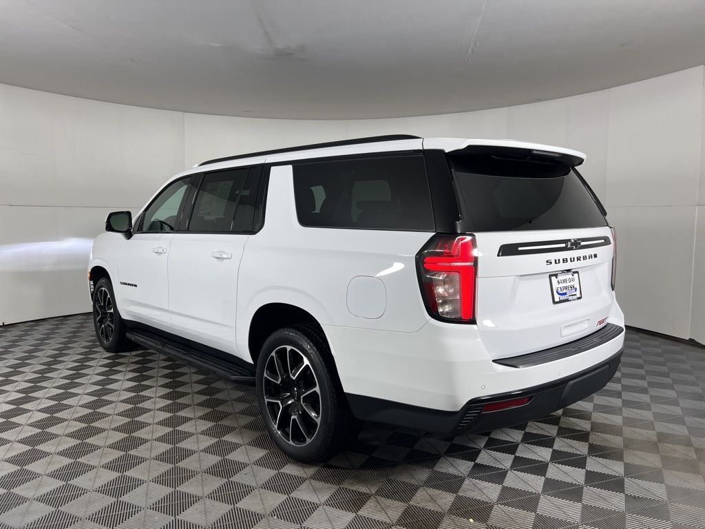 2024 Chevrolet Suburban RST