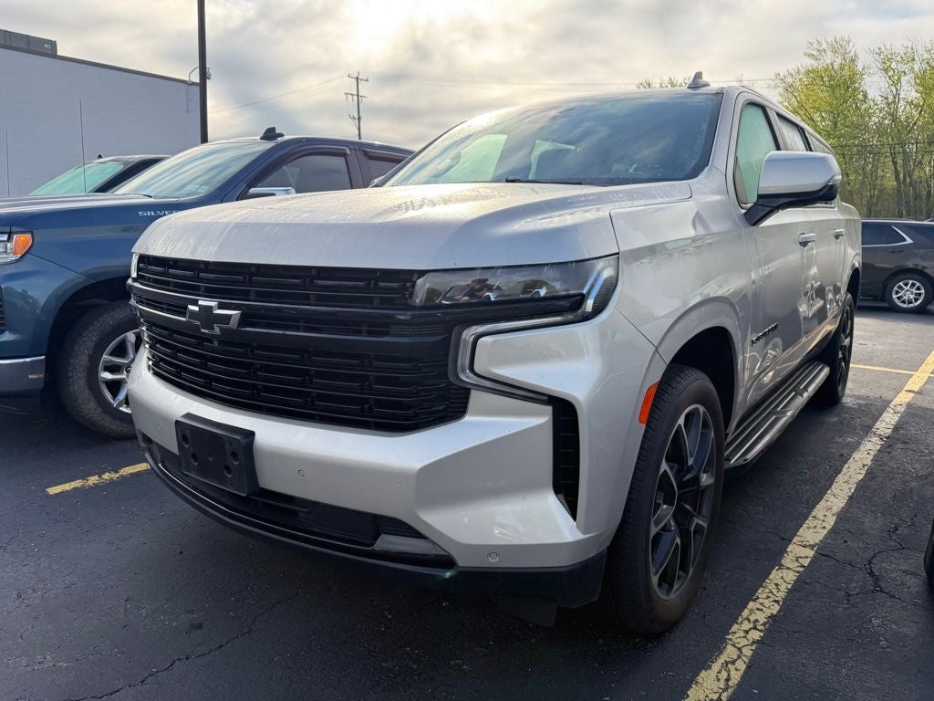2023 Chevrolet Suburban RST