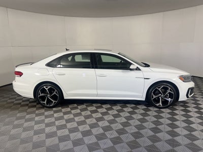 2021 Volkswagen Passat 2.0T R-Line