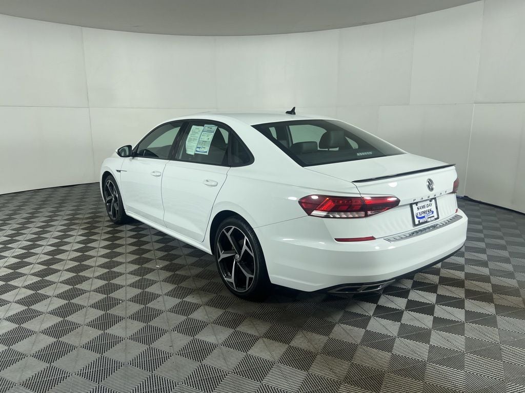 2021 Volkswagen Passat 2.0T R-Line