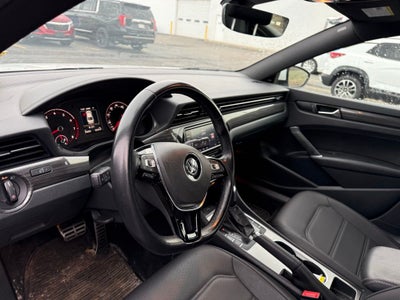 2021 Volkswagen Passat 2.0T R-Line