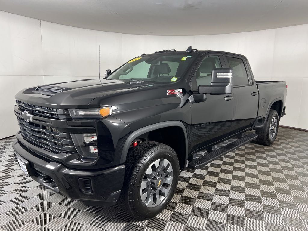 2024 Chevrolet Silverado 2500HD Custom