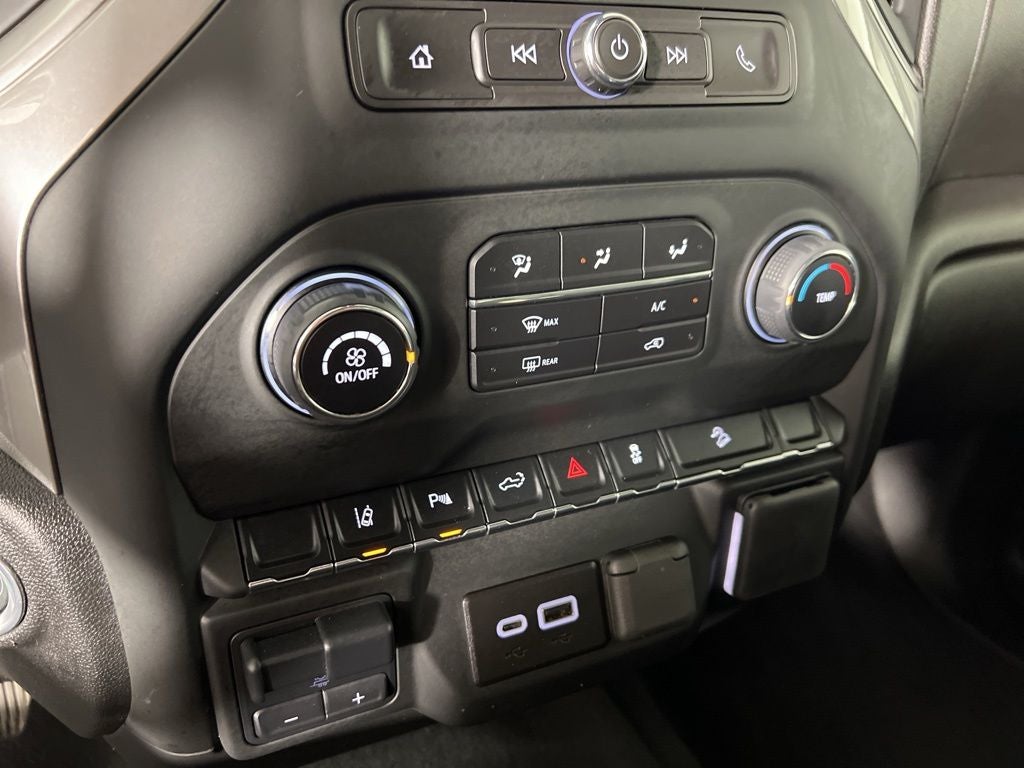 2024 Chevrolet Silverado 2500HD Custom