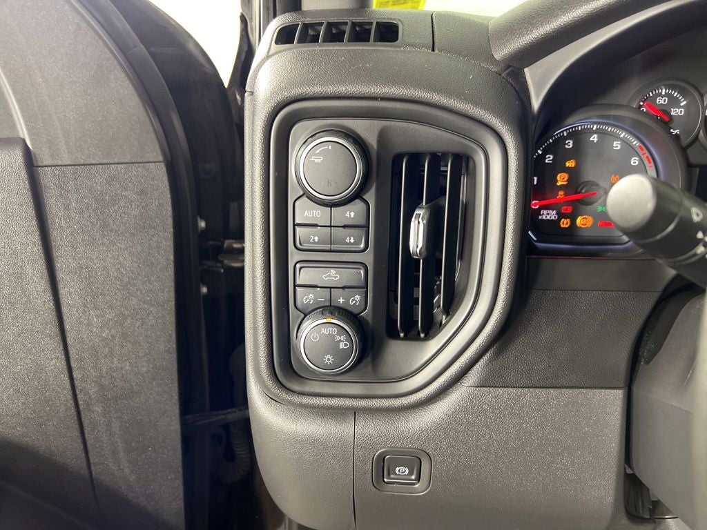 2019 Chevrolet Silverado 1500 Custom Trail Boss