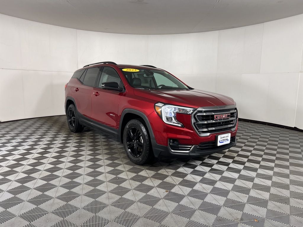 2023 GMC Terrain AT4