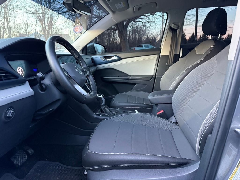 2024 Volkswagen Taos 1.5T SE