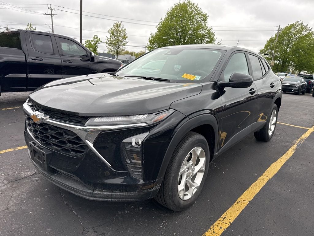 2025 Chevrolet Trax LS