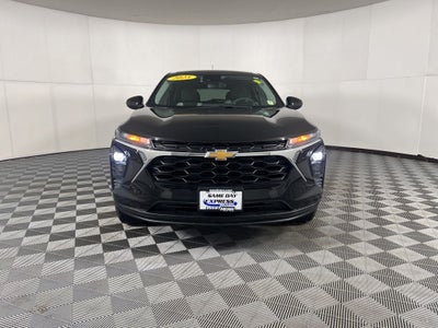 2025 Chevrolet Trax LS